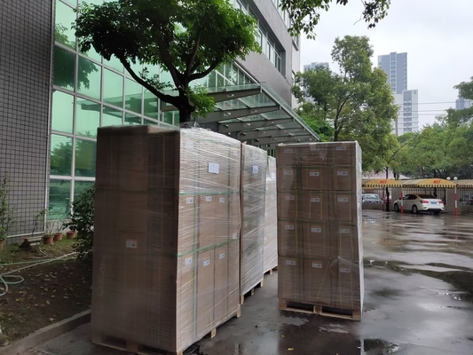 การละเมิดแบบซับซ้อน ด้วยกระจก Eco Aluminum Film Thermal Lamination Ready Solution สําหรับธุรกิจของคุณ