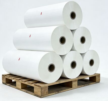 ฟิล์มละเมินแมททนน้ําและยูวีที่มีการรักษาโคโรนาด้านสองข้างและความหนา 17-45 ไมครอนสําหรับการเสร็จผิวที่ทนทาน