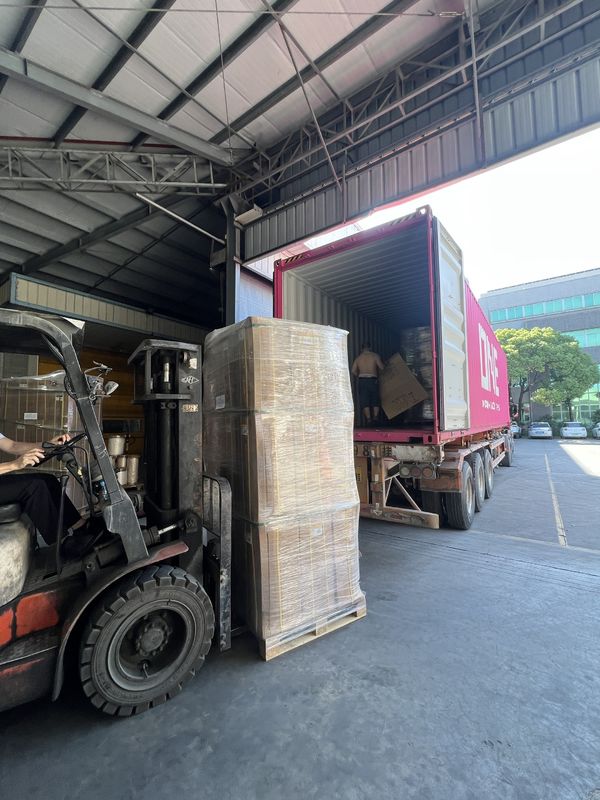 ฟิล์มละเมินร้อนความชัดเจนสูงที่มีความแข็งอ่อนสําหรับการเสร็จสิ้นที่สว่างอย่างมืออาชีพ