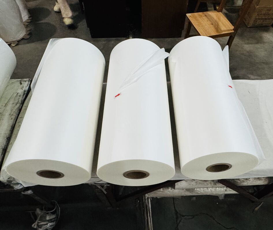 ฟิล์มเคลือบด้านพรีเมียม พร้อมป้ายกำกับที่ปรับแต่งได้ อายุการเก็บรักษานาน และผิวสัมผัสที่เรียบเนียนเพื่อการปกป้องที่ดียิ่งขึ้น