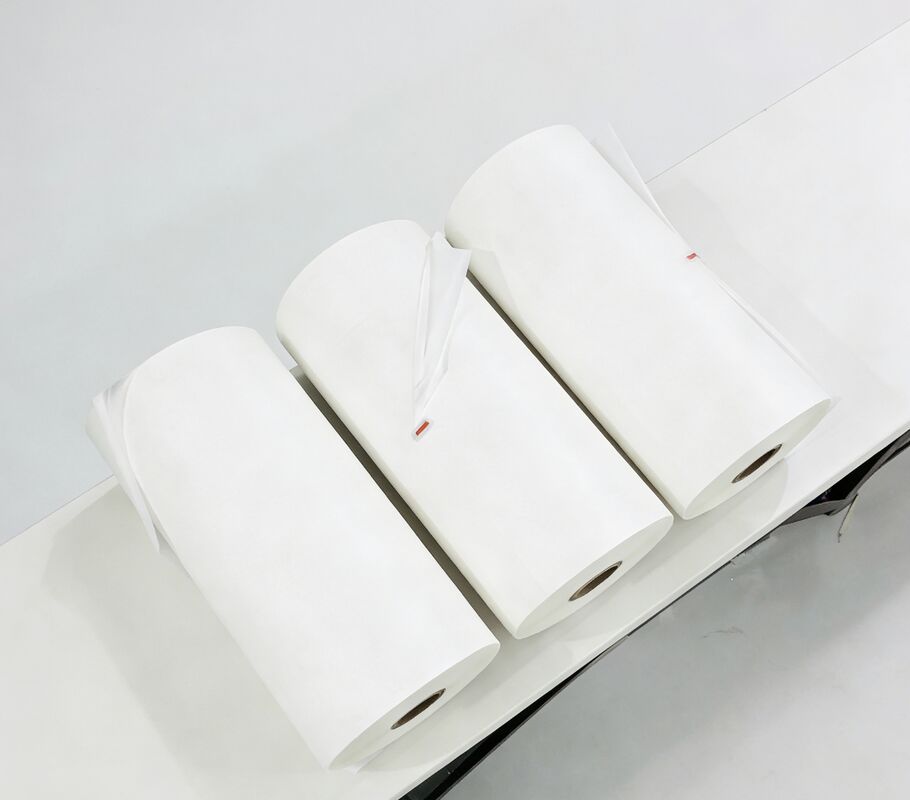 ฟิล์มเลียมเล่มที่มีความทนทานต่อการฉีกขาดสูง มีขนาดแกน 1 นิ้วหรือ 3 นิ้ว และความเร็วในการเลียมสูงถึง 400 m/min