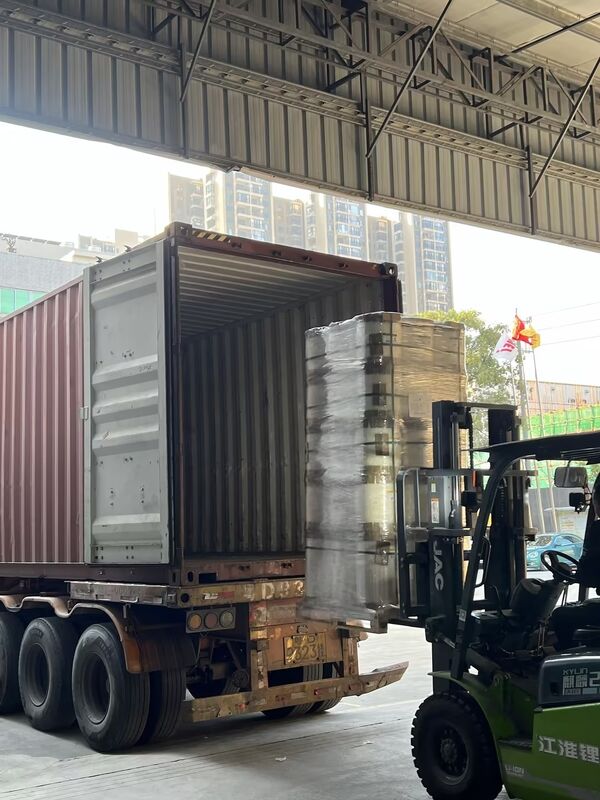 โรนัลฟิล์มเลมีนติ้งที่ได้รับการรักษาจากโครโน่สองครั้ง ขนาดความกว้าง 100mm ถึง 2200mm และมีสารติดต่อทางความร้อนระดับอาหาร